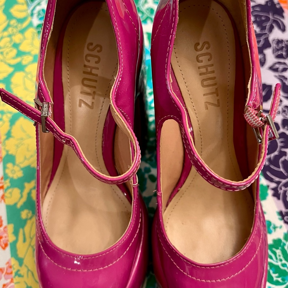 SCHUTZ Women's Vibrant Pink Platform Heels Size 6 - BRAND NEW